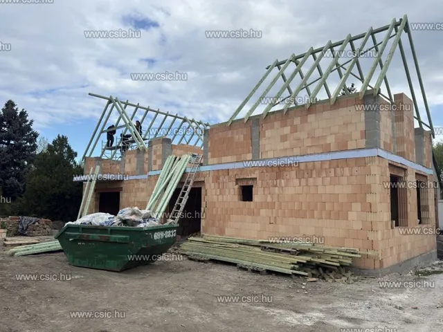 Eladó lakás Dorog 61 nm