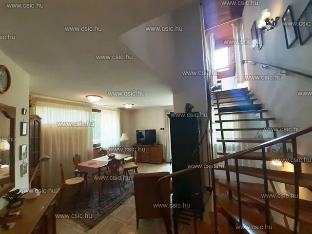 Eladó ház Budapest III. kerület, Rómaifürdő 220 nm