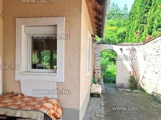 Eladó ház Budapest III. kerület, Békásmegyer-Ófalu 110 nm
