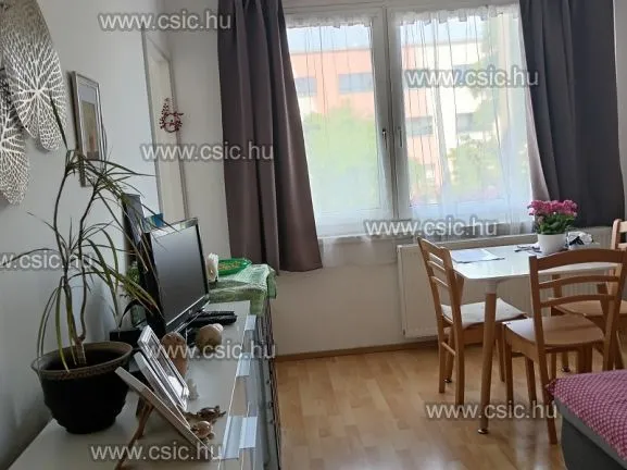 Eladó lakás Budapest XIII. kerület, Angyalföld 27 nm