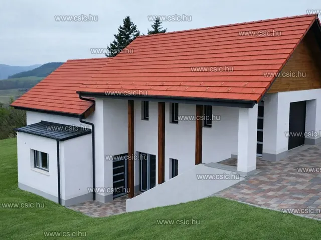 Eladó ház Üröm 180 nm