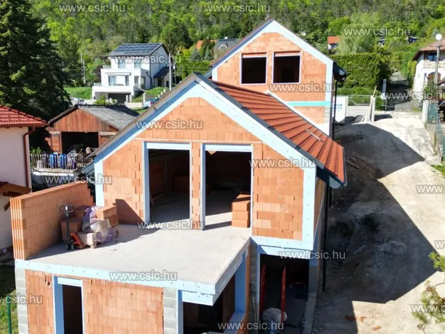 Eladó ház Pilisborosjenő 140 nm