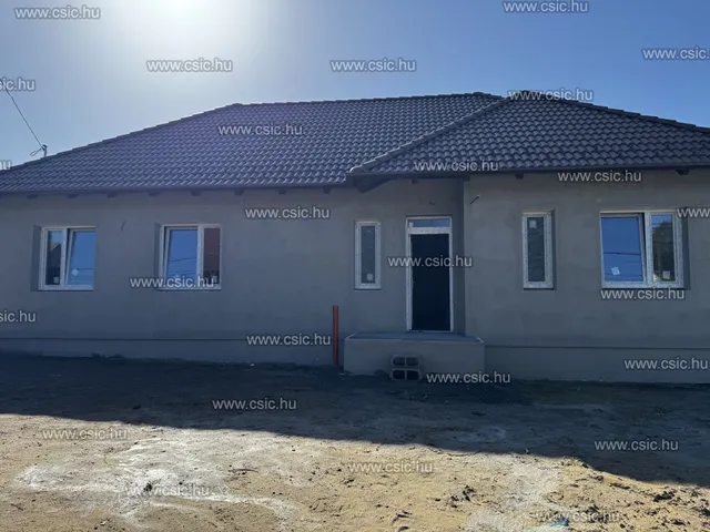 Eladó ház Veresegyház 125 nm