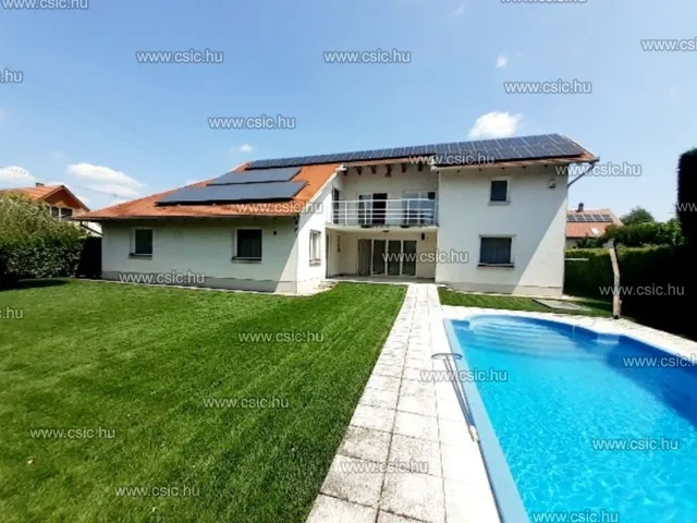 Eladó ház Budapest XVII. kerület, Rákoscsaba-Újtelep 210 nm