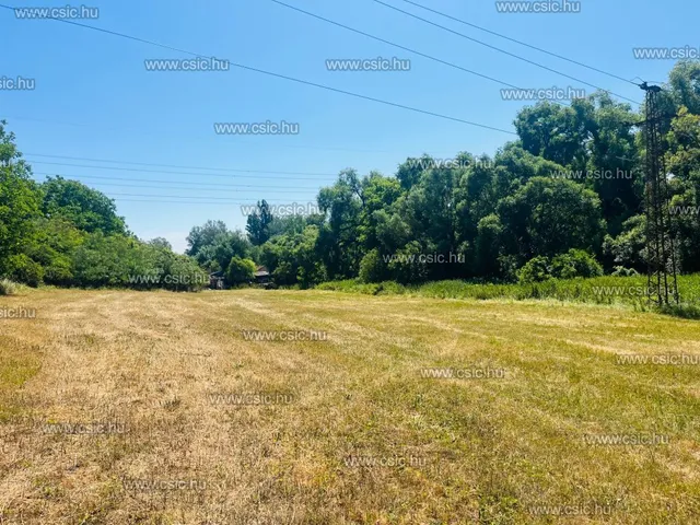Eladó telek Budakalász 5995 nm