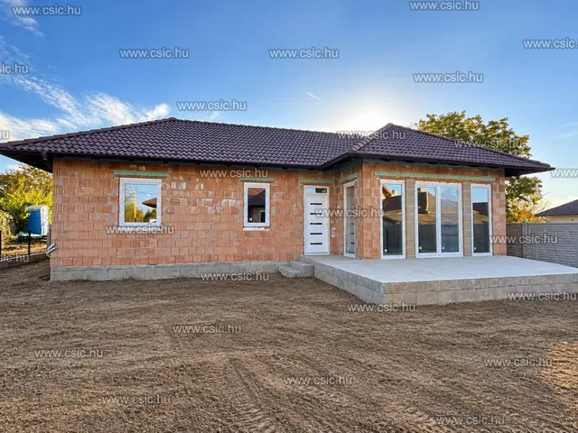 Eladó ház Vácrátót 96 nm