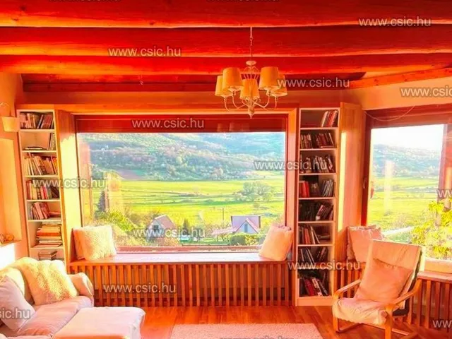 Eladó ház Esztergom 240 nm