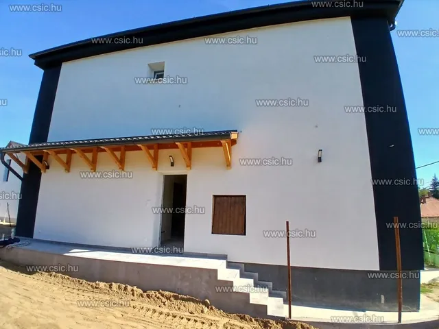 Eladó ház Kerepes 98 nm
