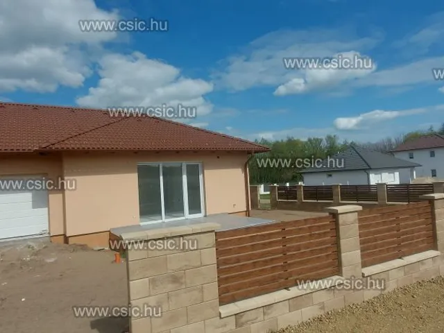 Eladó ház Vácrátót 119 nm
