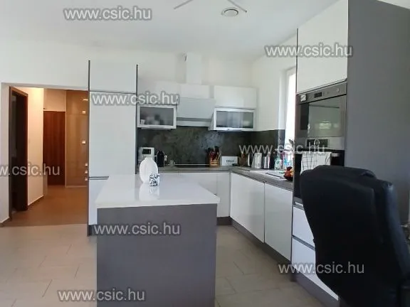 Eladó ház Dunakeszi 117 nm