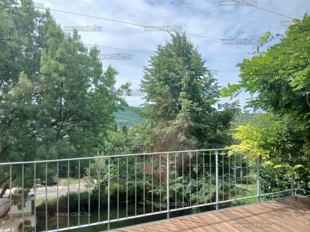 Eladó ház Nagykovácsi 237 nm