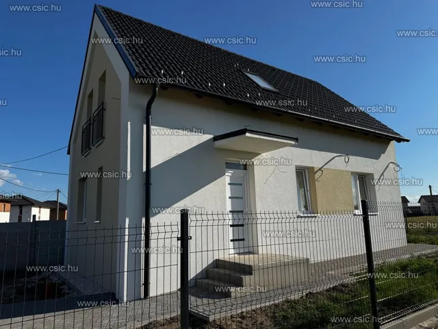 Eladó ház Vácrátót 102 nm