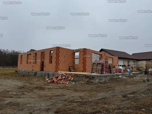 Eladó ház Vácrátót 79 nm