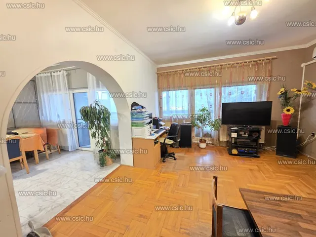 Eladó ház Pilisborosjenő 231 nm