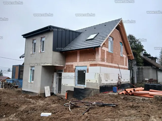 Eladó ház Pilisborosjenő 196 nm