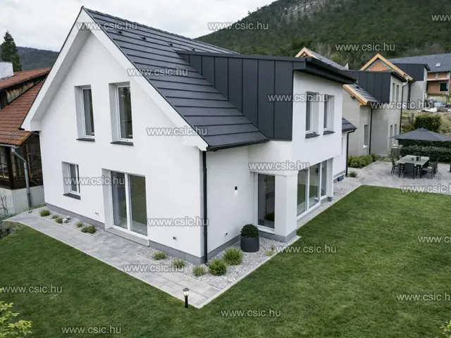 Eladó ház Pilisborosjenő 124 nm