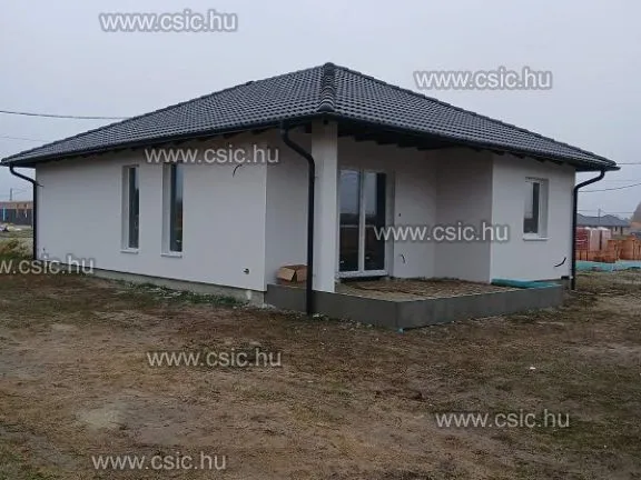 Eladó ház Kiskunlacháza 91 nm