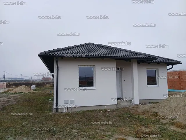 Eladó ház Kiskunlacháza 99 nm