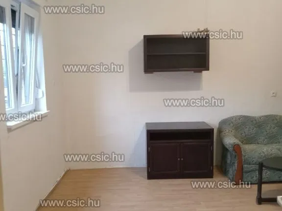 Eladó lakás Budapest IV. kerület, Istvántelek 70 nm