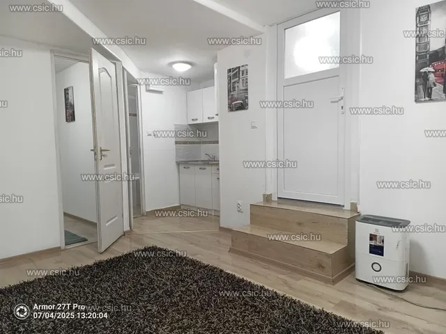 Eladó lakás Budapest VIII. kerület, Corvin negyed 32 nm