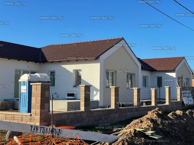 Eladó ház Csörög 106 nm