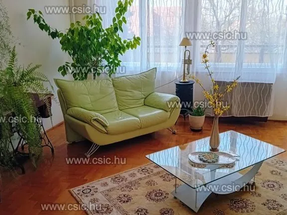 Eladó ház Budapest XI. kerület, Sasad-Sashegy XI. ker. 137 nm