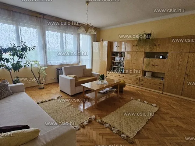 Eladó ház Budapest XI. kerület, Sasad-Sashegy XI. ker. 137 nm