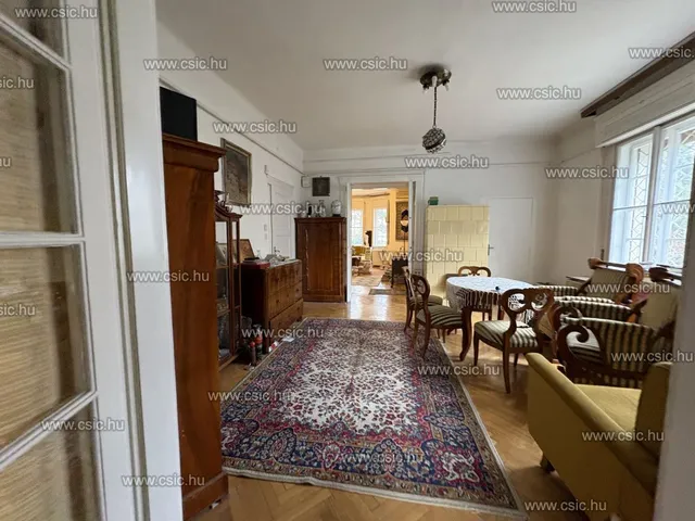 Eladó ház Budapest XII. kerület, Orbánhegy 350 nm