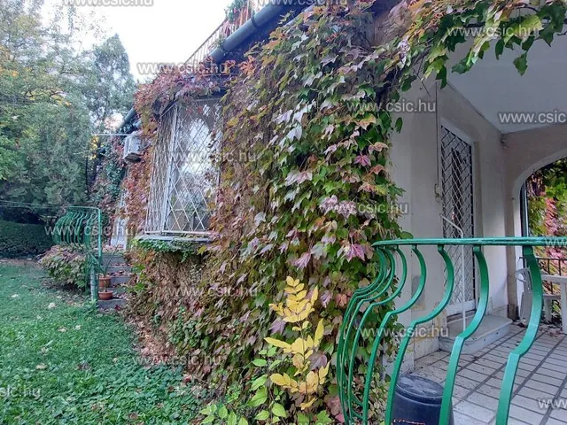 Eladó ház Budapest XII. kerület, Orbánhegy 350 nm