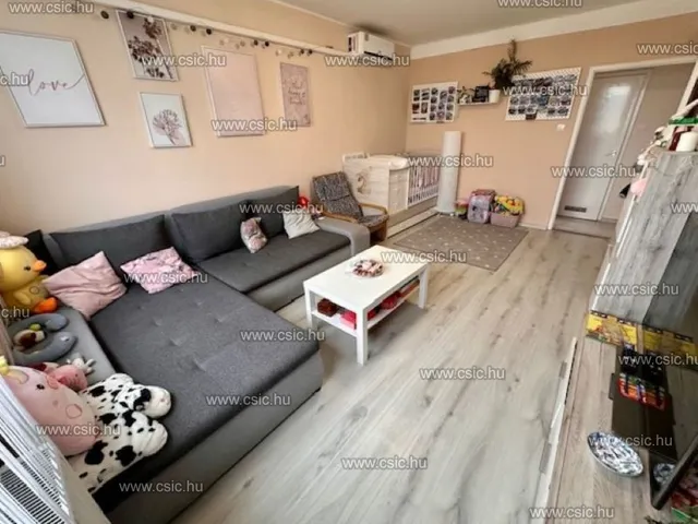 Eladó lakás Budapest IV. kerület, Berzsenyi tér ltp. 52 nm