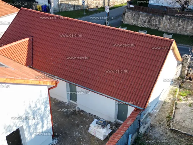 Eladó ház Budakalász 48 nm