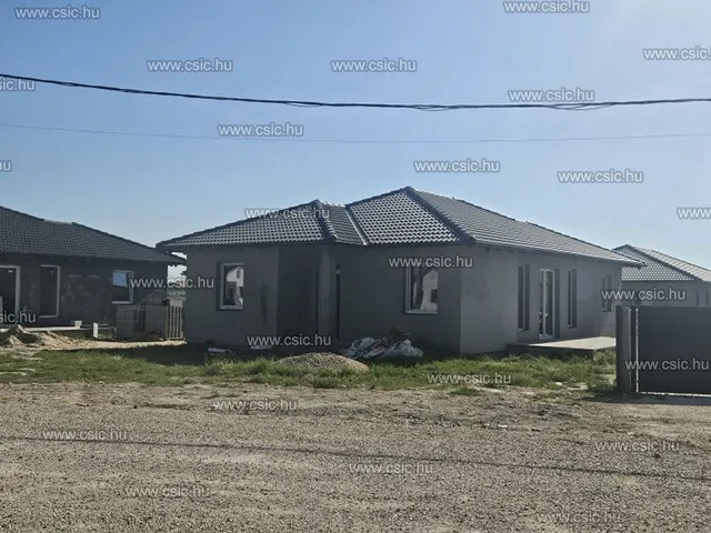 Eladó ház Kiskunlacháza 105 nm
