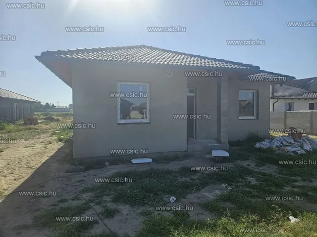 Eladó ház Kiskunlacháza 105 nm