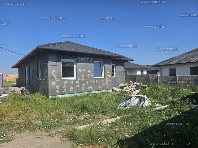 Eladó ház Kiskunlacháza 105 nm