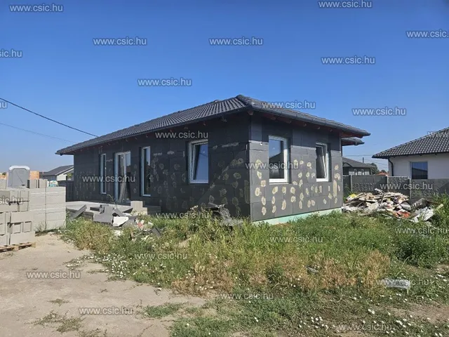 Eladó ház Kiskunlacháza 105 nm