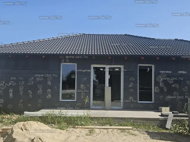 Eladó ház Kiskunlacháza 105 nm