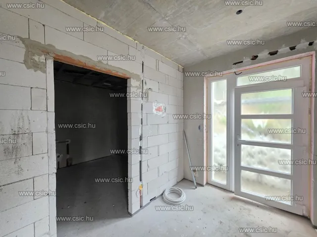 Eladó ház Pomáz 140 nm