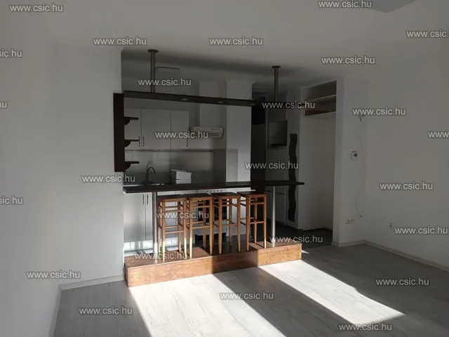 Kiadó lakás Budapest XI. kerület, Gazdagrét 33 nm