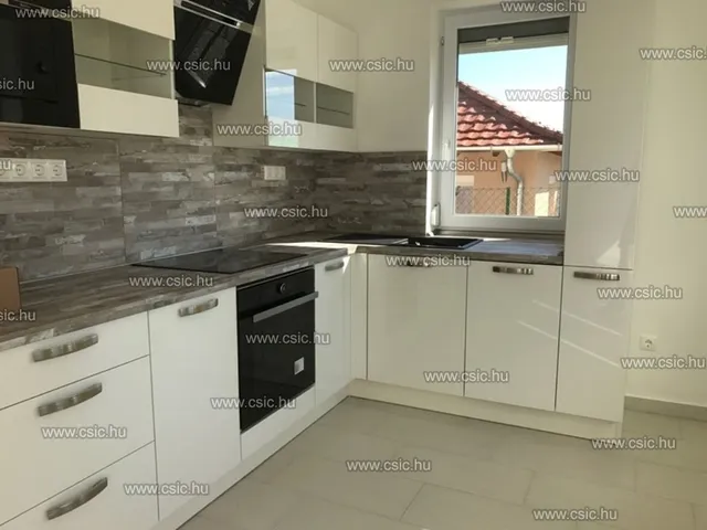 Eladó ház Budakalász 104 nm