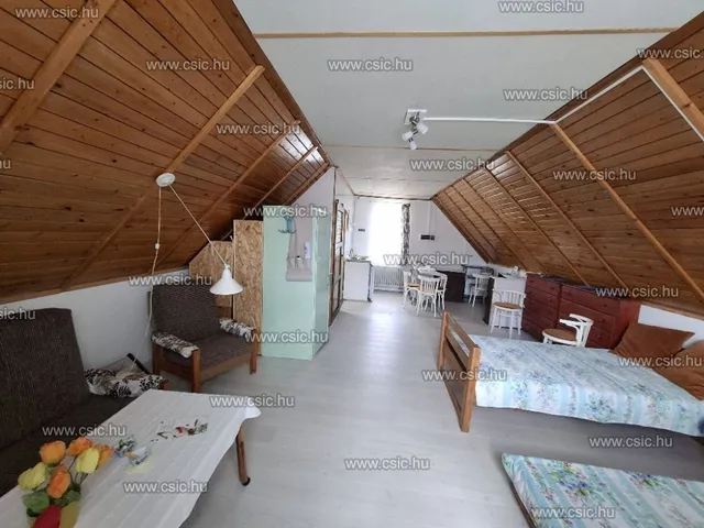 Kiadó ház Pomáz 38 nm