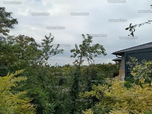 Eladó telek Budaörs 754 nm