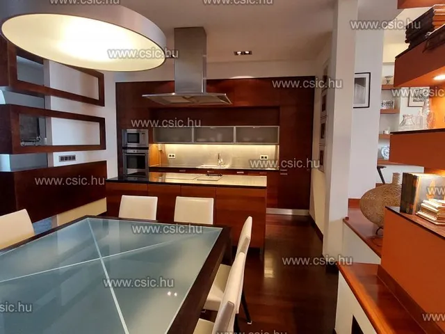 Kiadó lakás Budapest VI. kerület, Diplomatanegyed 200 nm