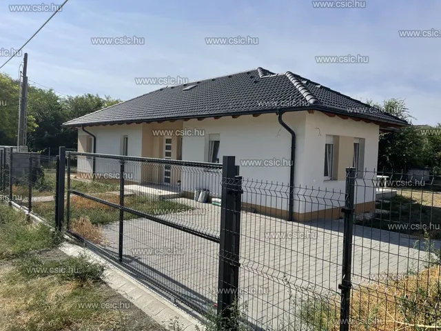 Eladó ház Göd 121 nm