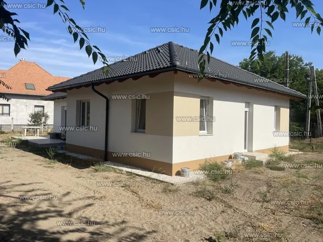 Eladó ház Göd 121 nm