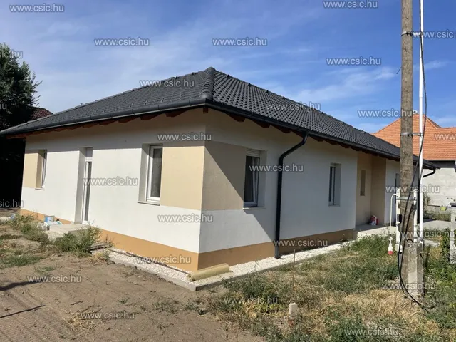 Eladó ház Göd 121 nm