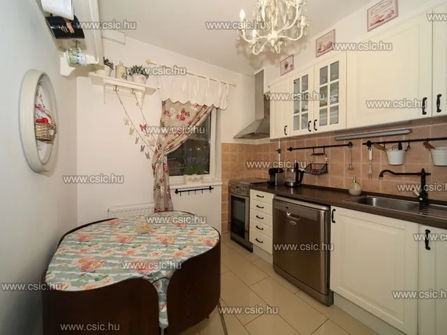 Eladó lakás Budapest XI. kerület, Gazdagrét 102 nm