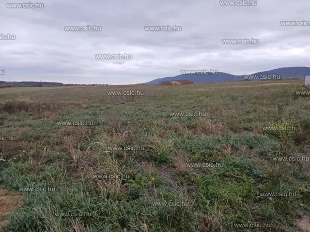 Eladó telek Pilisborosjenő 2508 nm