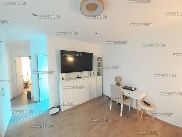 Eladó lakás Budapest III. kerület, Csillaghegy 42 nm