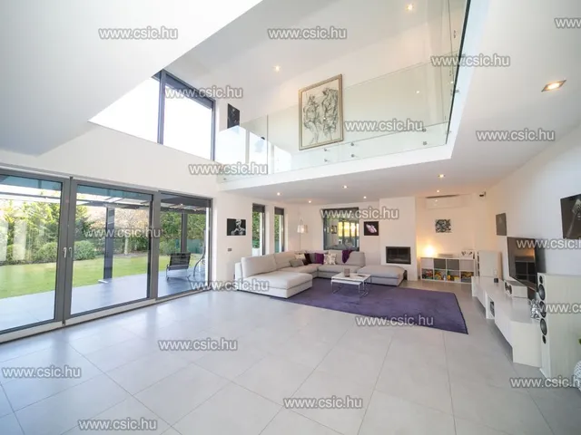 Eladó ház Sződliget 290 nm
