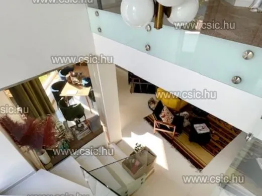 Eladó ház Üröm 149 nm